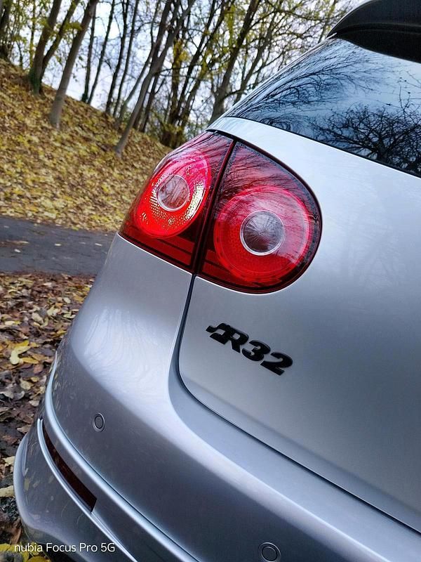 Gebraucht VW Golf VI R 250 PS (183 kW) 2008 Silber Kleinwagen