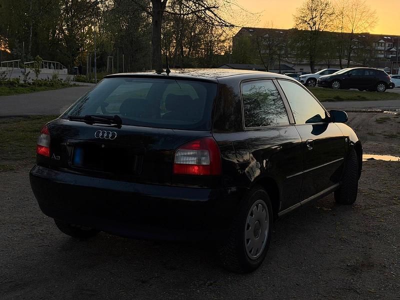 Usata Audi A3 101 CV (74 kW) 2000 Nero Utilitaria