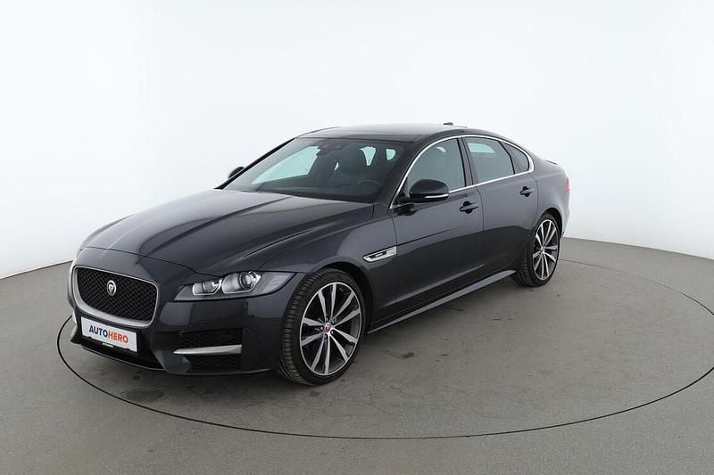 Gebraucht Jaguar XF R-Sport 180 PS (132 kW) 2016 Limousine