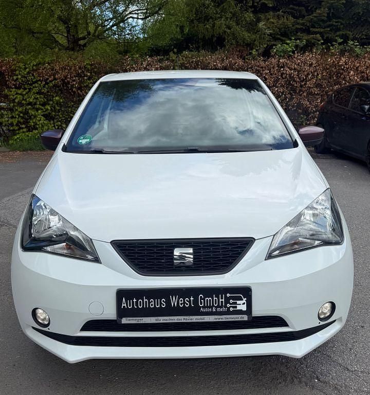 Używany Seat Mii Chic 75 KM (55 kW) 2016 Biały Hatchback