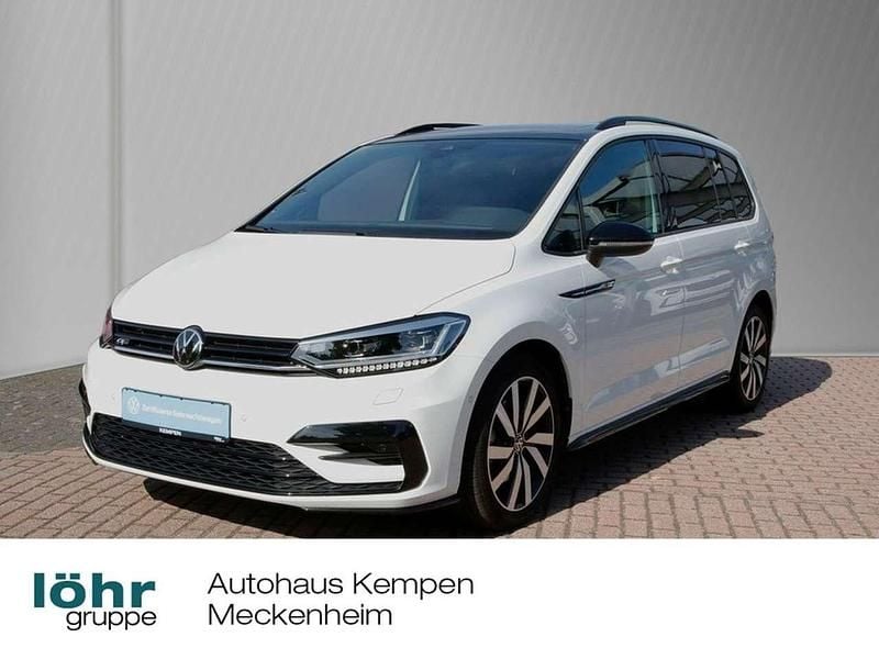 Pure white Gebraucht 2024 VW Touran Style Van / Kleinbus | 39.930 € (Guter Preis) - Bild 1/4