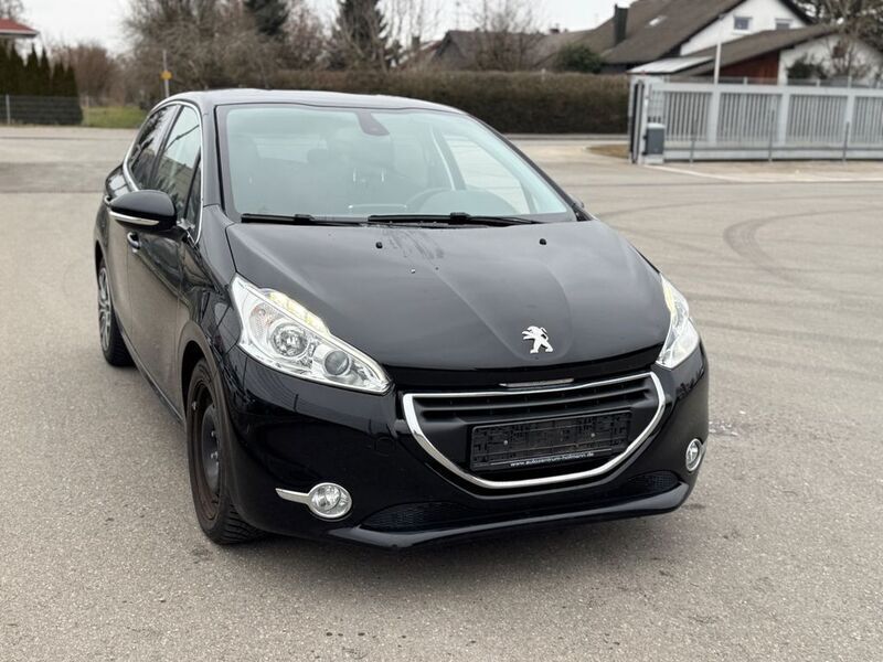 Schwarz Gebraucht 2014 Peugeot 208 Allure Kleinwagen | 7.990 € (Fairer Preis) - Bild 1/4