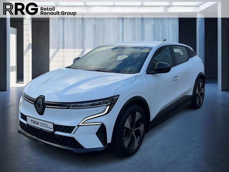 Arktisweiß Gebraucht 2022 Renault Megane E-Tech Equilibre Limousine | 24.989 € (Fairer Preis) - Bild 1/3