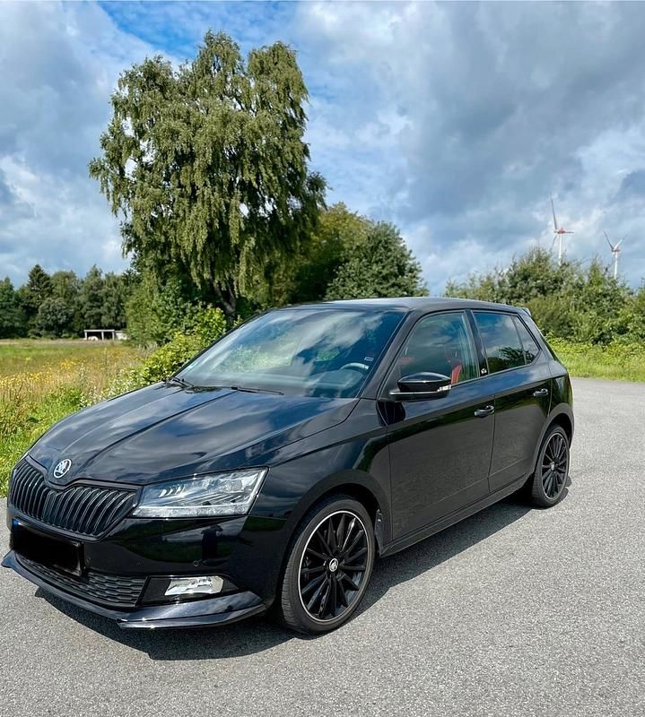 Schwarz Gebraucht 2020 Skoda Fabia Monte Carlo Kleinwagen | 16.500 € (Fairer Preis) - Bild 1/4