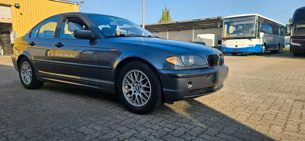 Gebraucht BMW 316 115 PS (84 kW) 2002 Grau Limousine