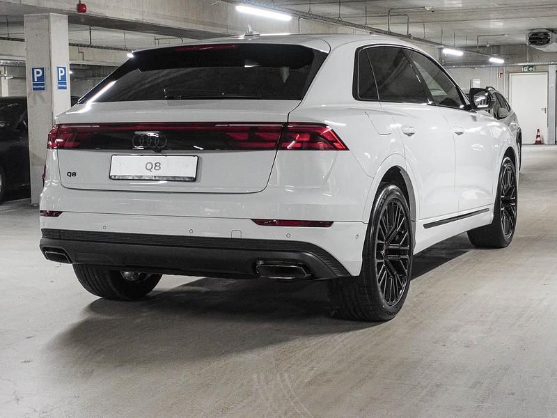 Gebraucht Audi Q8 Ambiente 286 PS (210 kW) 2025 Gletscherweiß metallic SUV