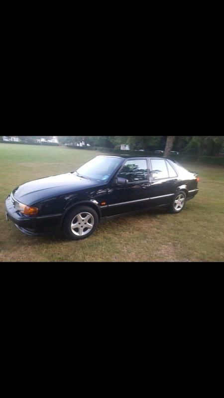 Schwarz Gebraucht 1993 Saab 9000 Limousine | 3.200 € - Bild 1/4