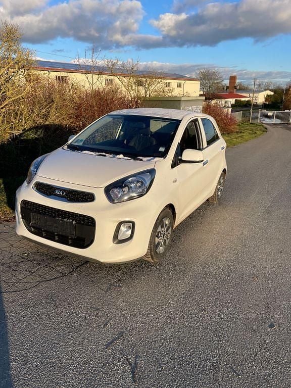 Weiß Gebraucht 2017 Kia Picanto DREAM-TEAM Edition Kleinwagen | 6.150 € (Guter Preis) - Bild 1/4