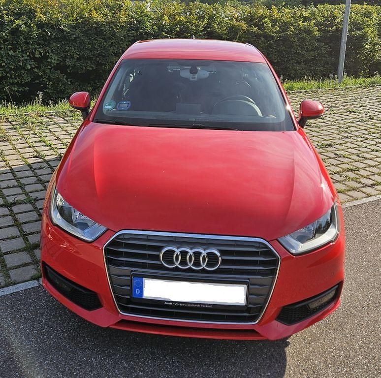 Rot Gebraucht 2017 Audi A1 Sportback Sport Kleinwagen | 11.990 € (Guter Preis) - Bild 1/4