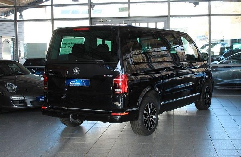 Usado VW Multivan 204 HP (150 kW) 2021 Preto Monovolume