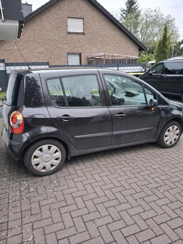 Gebraucht Renault Modus 75 PS (55 kW) 2006 Schwarz Van / Kleinbus