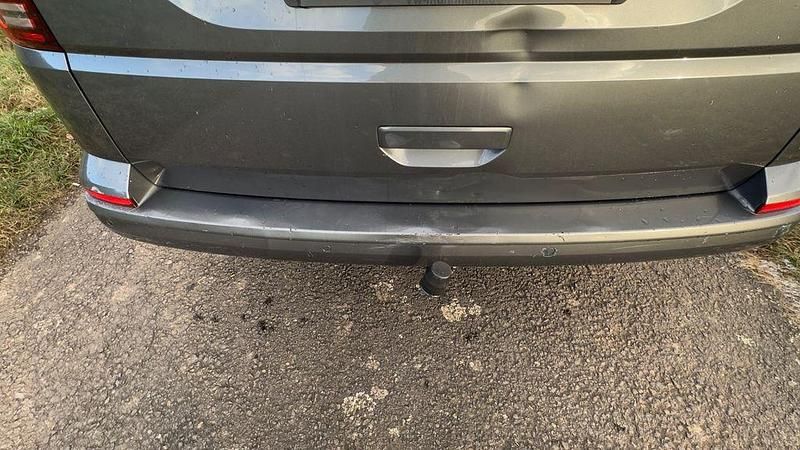 Gebraucht VW T6 150 PS (110 kW) 2016 Grau Van