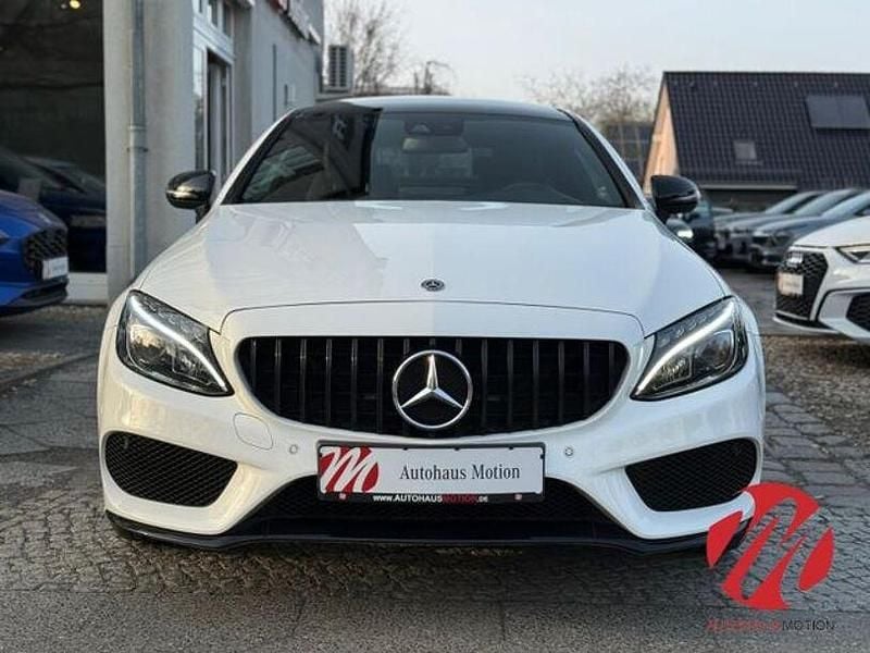 Gebraucht Mercedes C180 AMG 156 PS (114 kW) 2018 Polarweiss  unilack Coupé