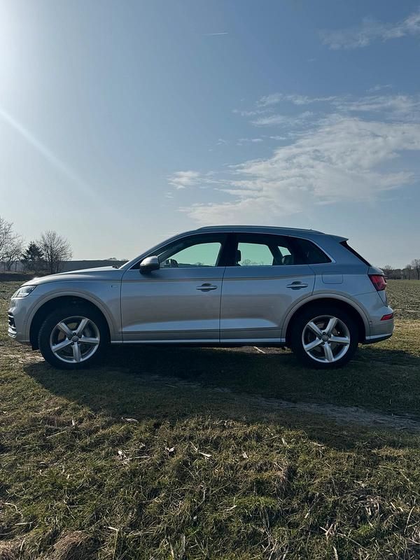 Gebraucht Audi Q5 Comfort 367 PS (269 kW) 2020 Silber SUV