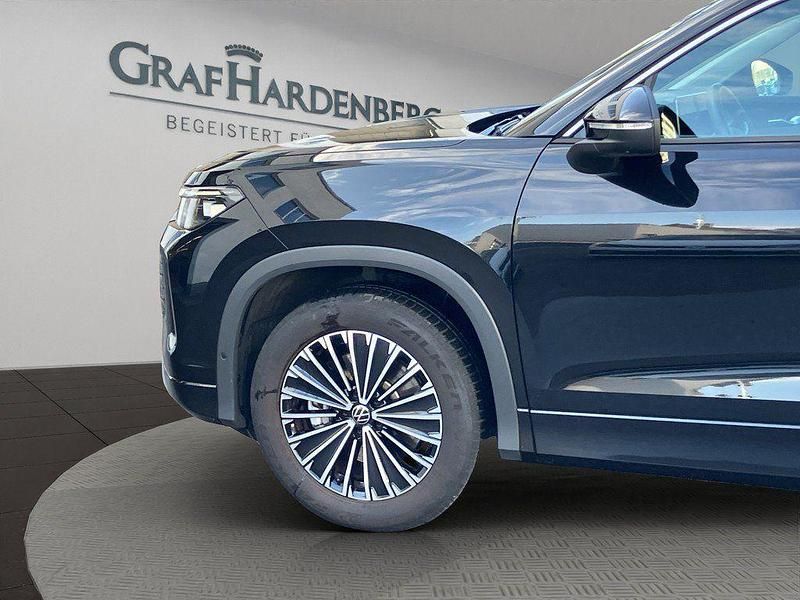 Gebraucht VW Tayron Life 150 PS (110 kW) 2025 Schwarz (grenadillschwarz) SUV