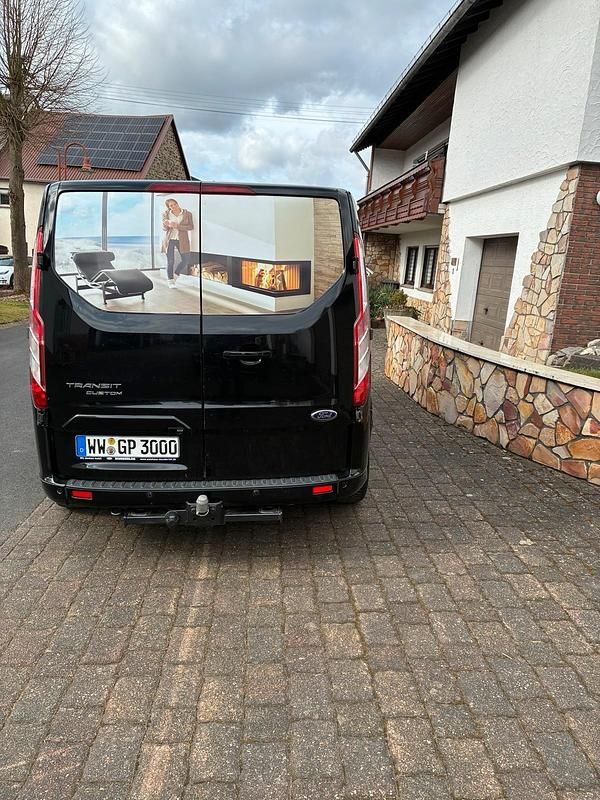 Gebraucht Ford Transit Sport 155 PS (114 kW) 2010 Schwarz Van / Kleinbus