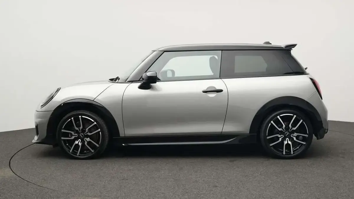 Używany Mini John Cooper Works 204 KM (150 kW) 2025 Szary Hatchback