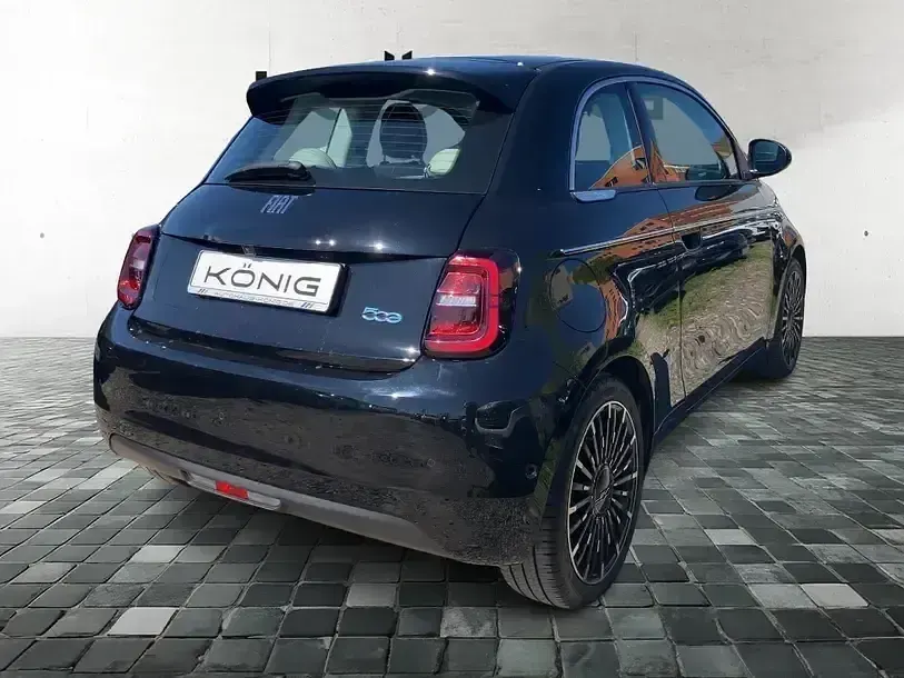 Gebraucht Fiat 500e 86 kW (118 PS) 2023 Schwarz Kleinwagen
