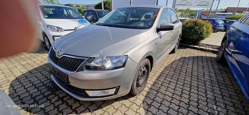 Gebraucht Skoda Rapid Ambition 122 PS (89 kW) 2014 Beige Kleinwagen