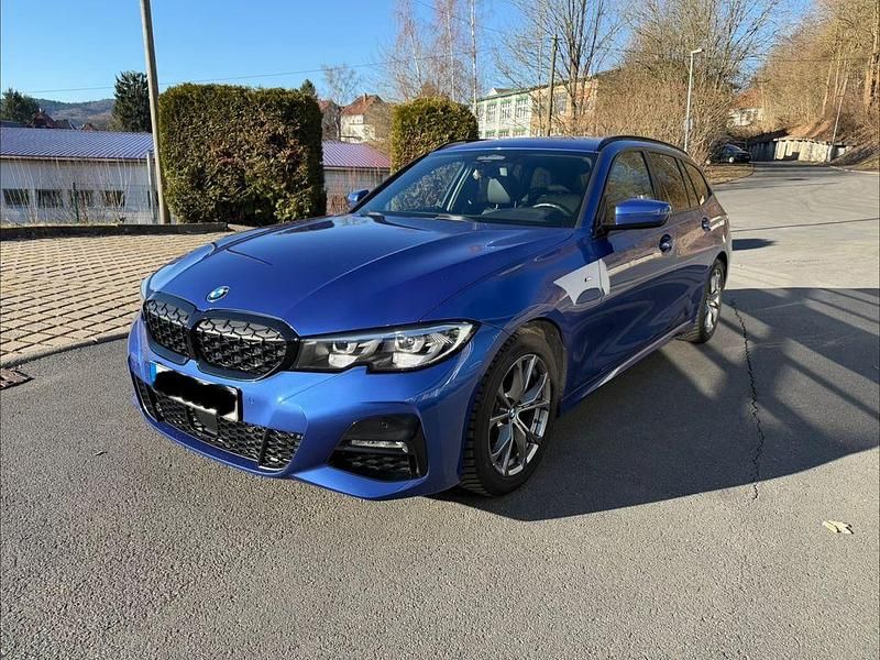 Gebraucht BMW 320 Performance 190 PS (139 kW) 2019 Blau Limousine