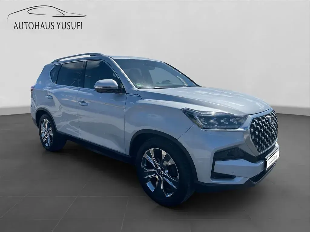 Gebraucht SsangYong Rexton Sapphire 203 PS (149 kW) 2021 Silber SUV