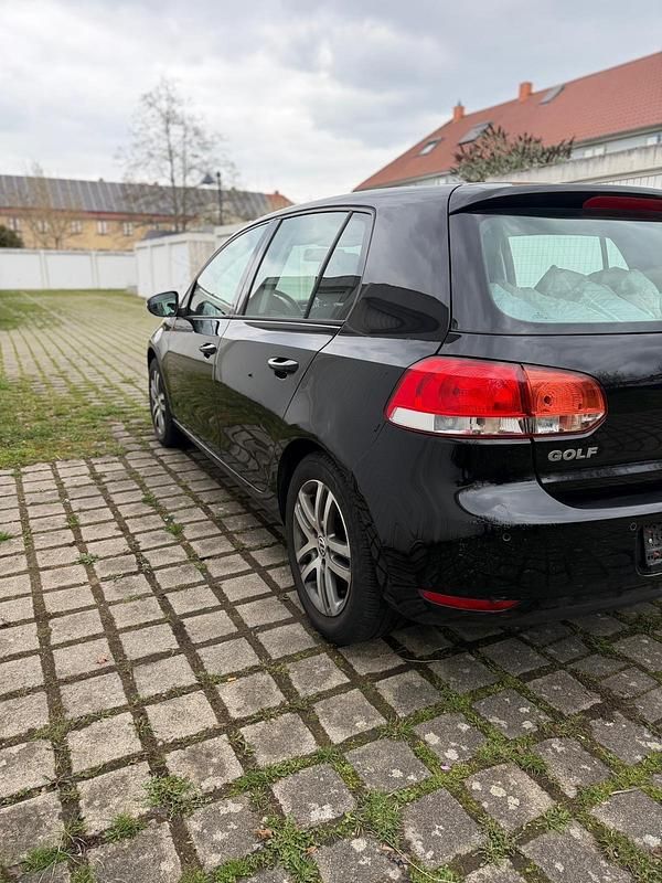 Gebraucht VW Golf VI 80 PS (58 kW) 2009 Schwarz Kleinwagen
