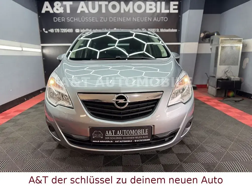 Gebraucht Opel Meriva Edition 101 PS (74 kW) 2010 Silber Van / Kleinbus