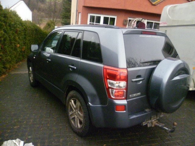 Gebraucht Suzuki Grand Vitara Comfort 129 PS (94 kW) 2006 Grau SUV