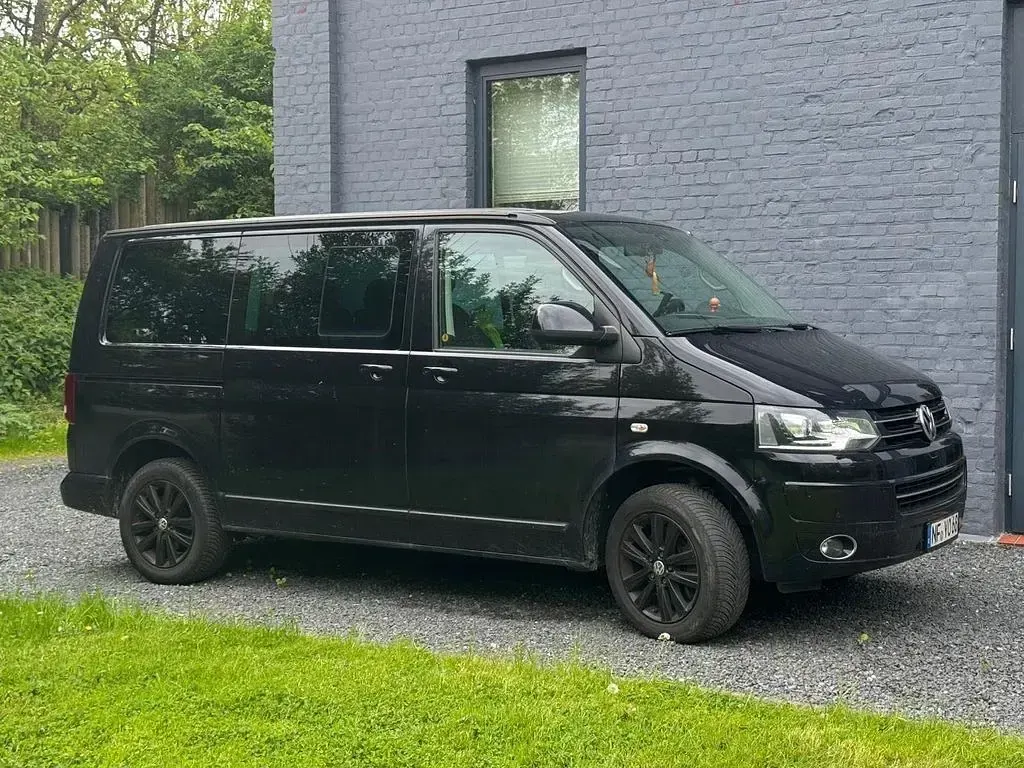 Gebraucht VW Multivan Highline 179 PS (131 kW) 2016 Schwarz Van / Kleinbus