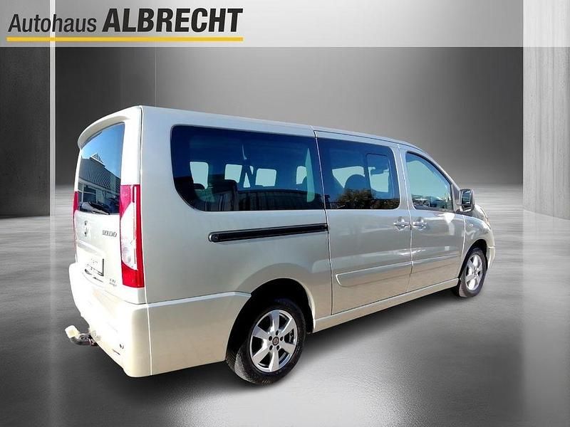 Gebraucht Fiat Scudo Family 128 PS (94 kW) 2015 Beige Van