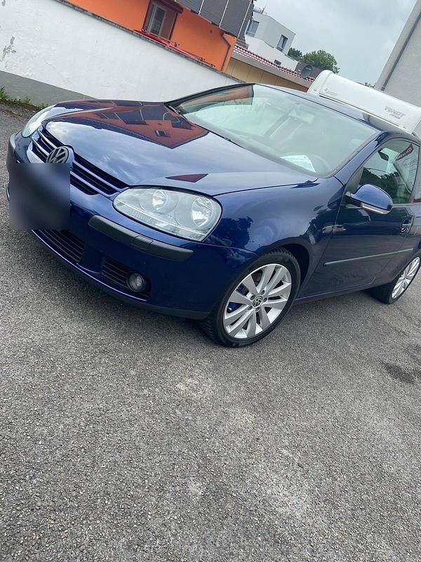 Gebraucht VW Golf V 2004 Blau Kleinwagen