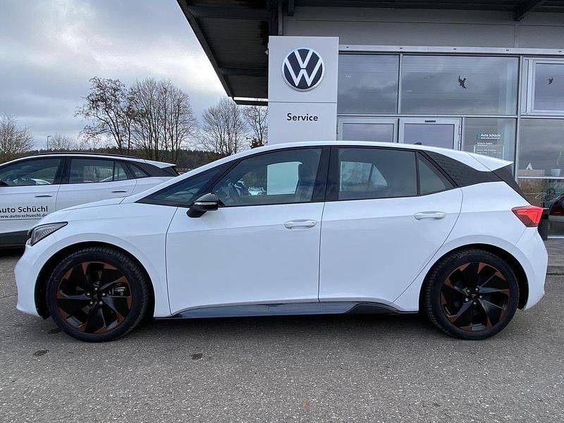 Gebraucht Cupra Born e-Boost 169 kW (231 PS) 2022 Weiß Kleinwagen