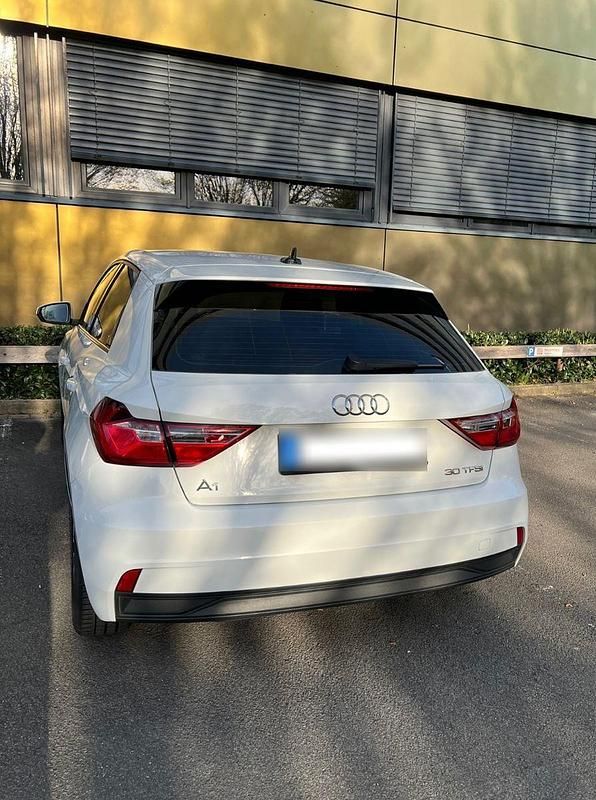 Second-hand Audi A1 116 CP (85 kW) 2021 Alb SUV