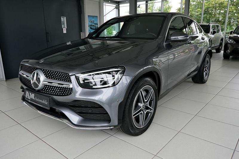 Grau Gebraucht 2020 Mercedes GLC300 AMG line Coupé | 43.800 € (Fairer Preis) - Bild 1/4
