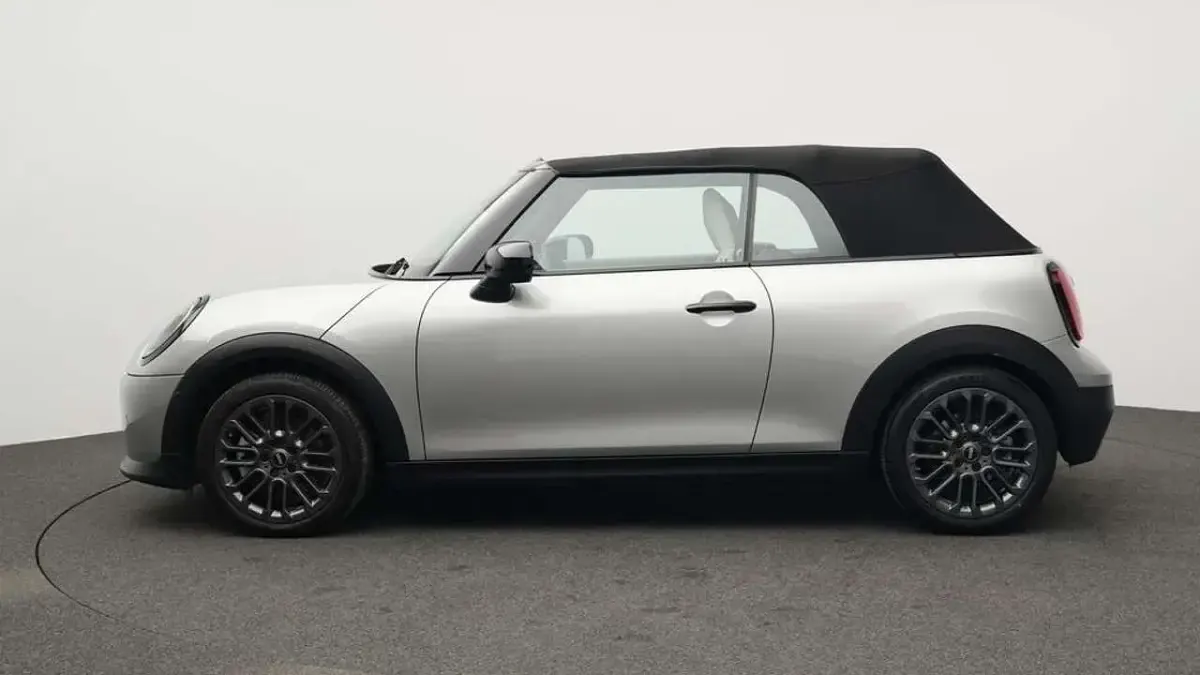 Gebraucht Mini Cooper S Cabriolet Favoured 204 PS (150 kW) 2025 Grau Cabrio