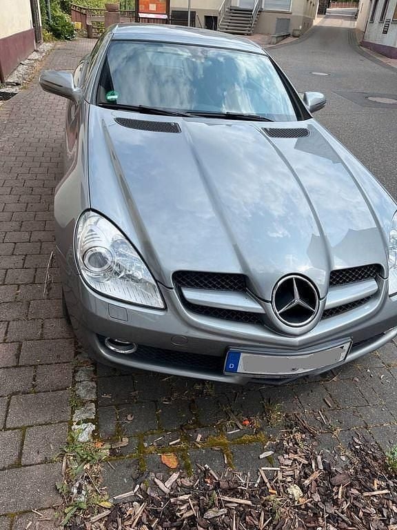 Gebraucht Mercedes SLK300 231 PS (169 kW) 2009 Silber Cabrio