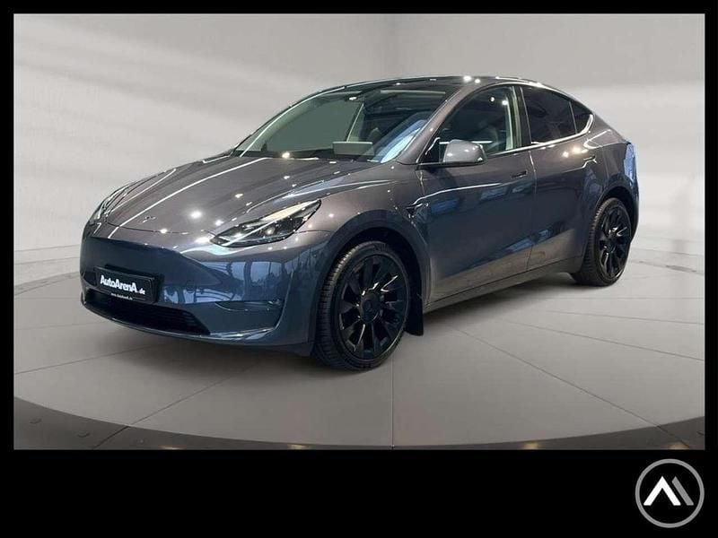 Midnight silver metallic Gebraucht 2022 Tesla Model Y Long Range SUV | 31.909 € (Guter Preis) - Bild 1/4