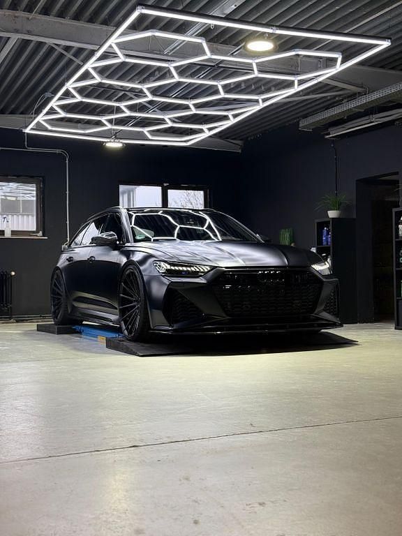 Second-hand Audi RS6 Performance 630 CP (463 kW) 2025 Negru Break