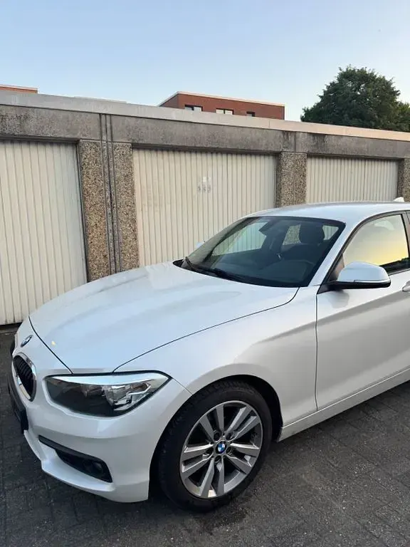 Używany BMW 120 Advantage 190 KM (139 kW) 2016 Biały Hatchback