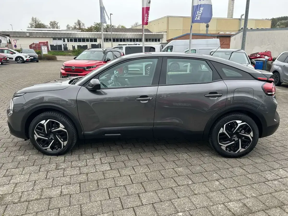 Gebraucht Citroën C4 Feel 131 PS (96 kW) 2021 Platinium grau Kleinwagen