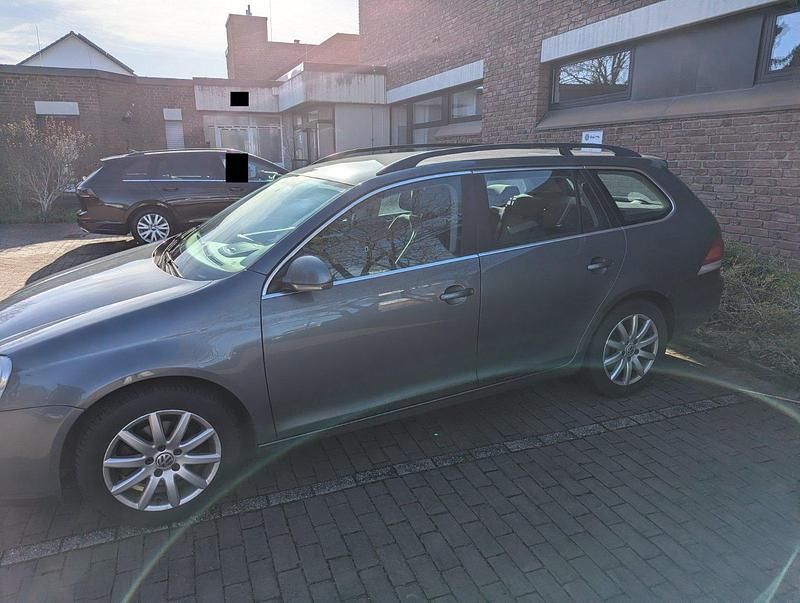 Gebraucht VW Golf V Comfortline 122 PS (89 kW) 2008 Grau Kombi