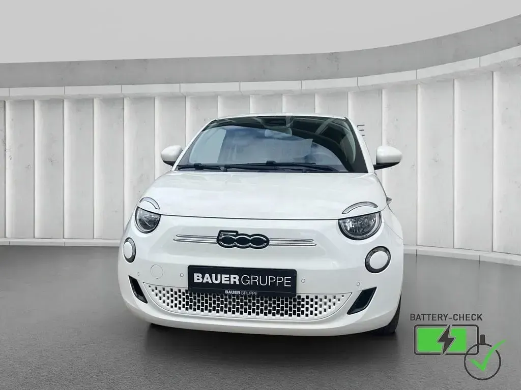 Gebraucht Fiat 500e 86 kW (118 PS) 2024 Weiß Kleinwagen