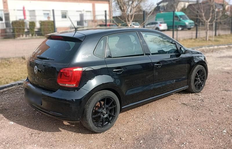 Gebraucht VW Polo Black Edition 60 PS (44 kW) 2014 Schwarz Limousine