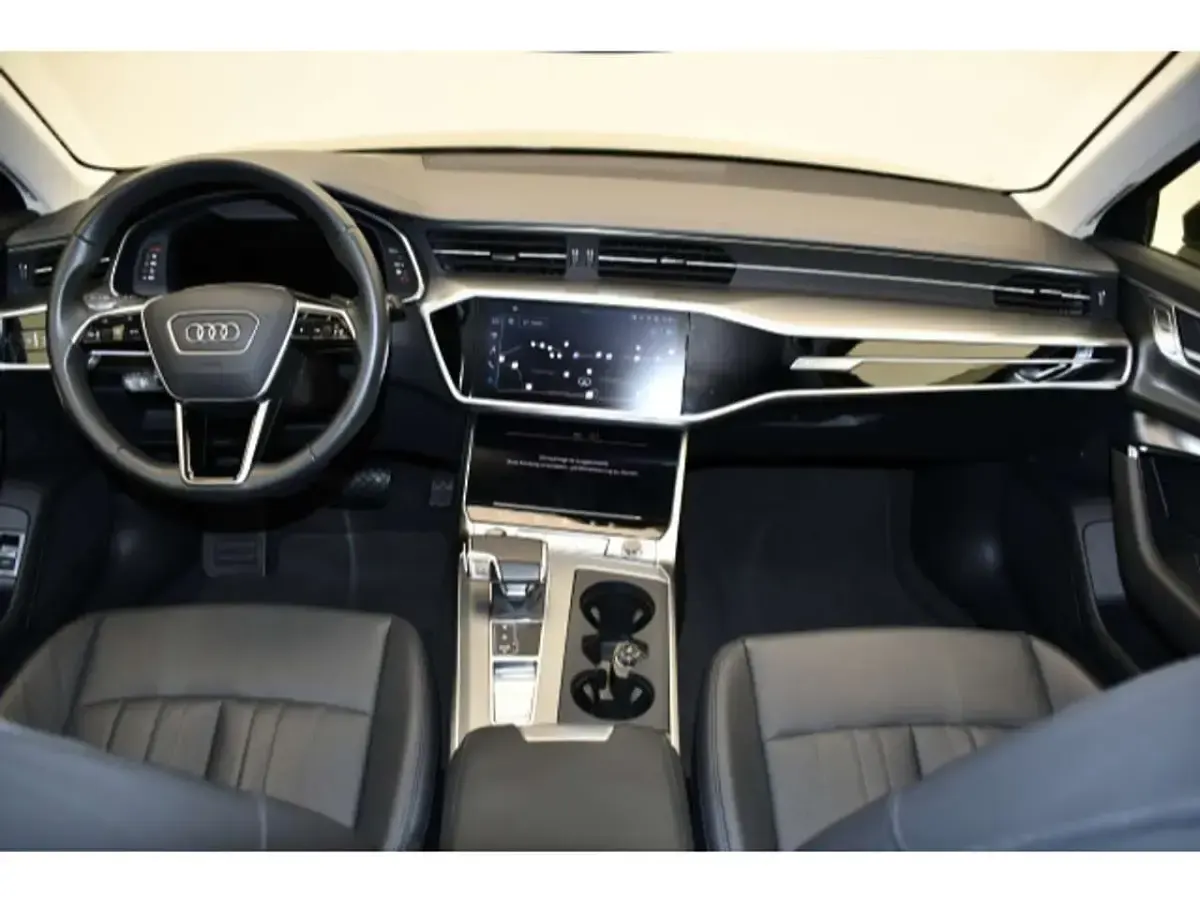 Gebraucht Audi A6 Design 163 PS (119 kW) 2023 Blau Kombi