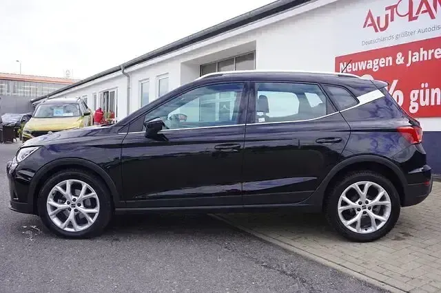 Gebraucht Seat Arona FR 110 PS (80 kW) 2022 Mitternachts schwarz metallic (metallic) SUV