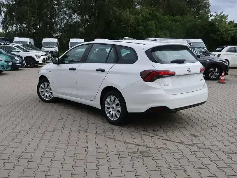 Gebraucht Fiat Tipo Life 131 PS (96 kW) 2024 Cinema schwarz Kombi