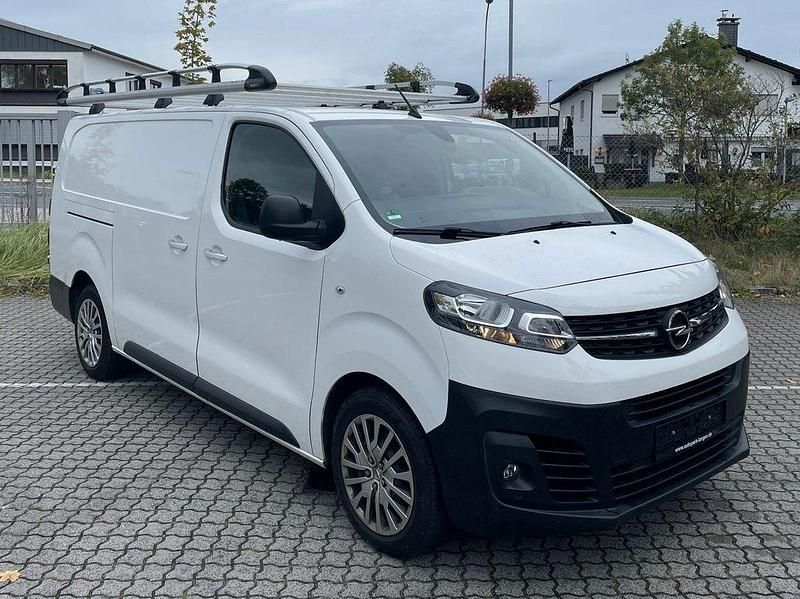 Weiß Gebraucht 2021 Opel Vivaro Van | 14.980 € (Fairer Preis) - Bild 1/4