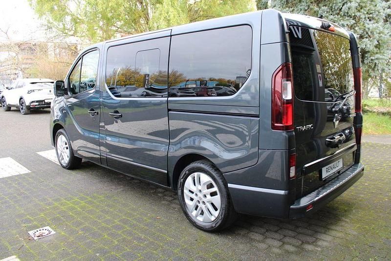 Gebraucht Renault Trafic 145 PS (106 kW) 2020 Kometengrau Van / Kleinbus