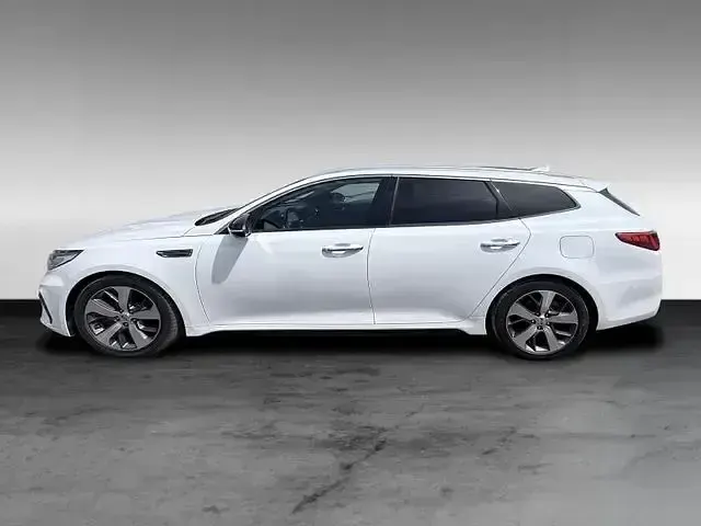 Gebraucht Kia Optima GT 238 PS (175 kW) 2019 Snow white pearl (metallic) Kombi