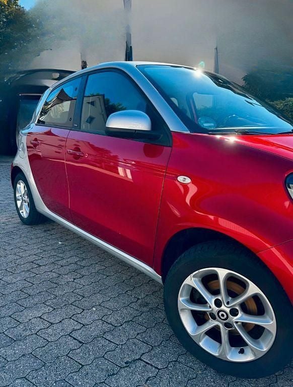 Gebraucht Smart ForFour Passion 71 PS (52 kW) 2017 Rot Kleinwagen